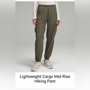 lululemon athletica lightweight mid-rise Women’s Cargo Pants